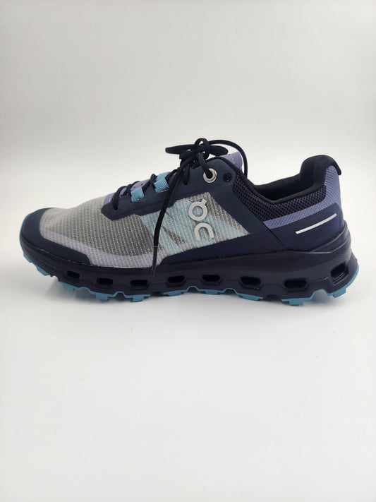 ON Cloudvista Cushioned-Sole Mesh Low-Top Running Trainers - UK 4