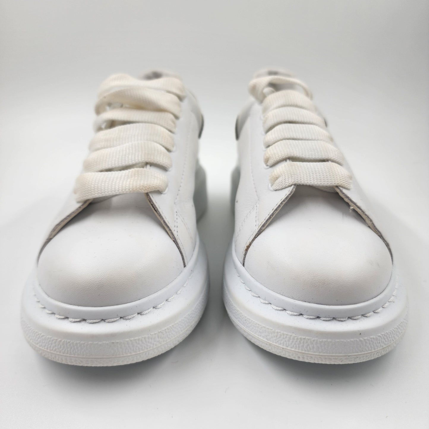 Alexander McQueen Oversized Metallic Leather White/Gold Sneakers - EU 33.5