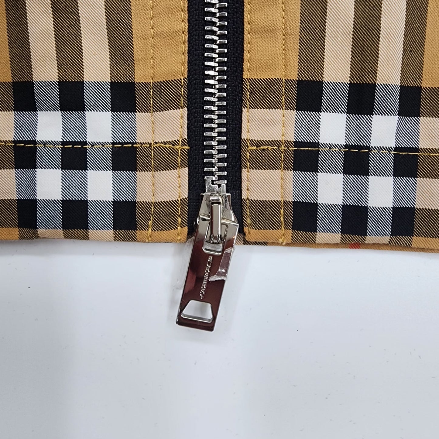 Burberry Contrast Panel Women's Zipped Overshirt- L