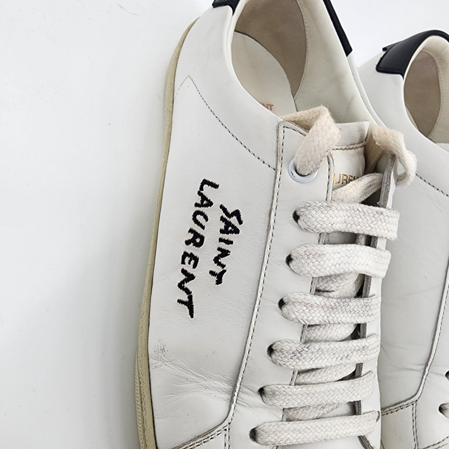 Saint Laurent White Trainers - EU 39