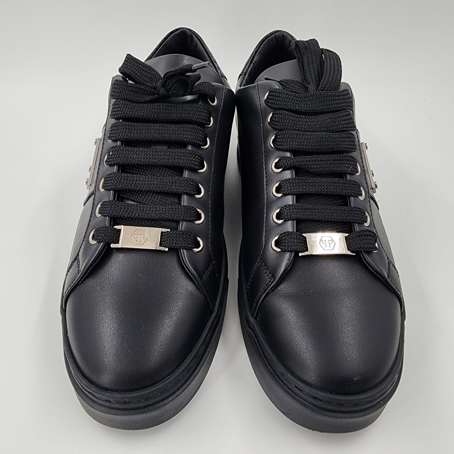 Philipp Plein Triangle Plein-plaque Black leather sneakers - 43