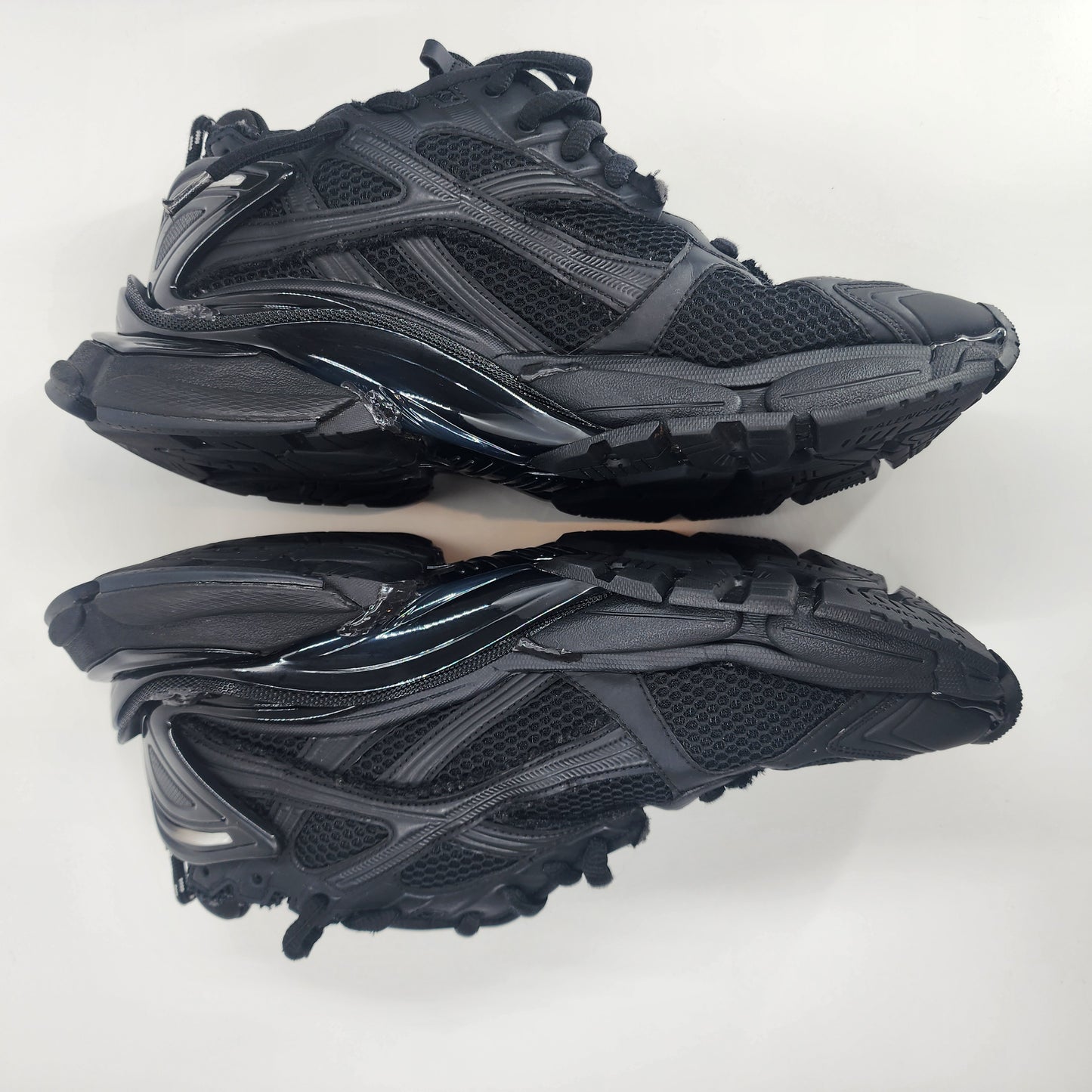 Balenciaga Black Runner Low Trainers - Size EU 47