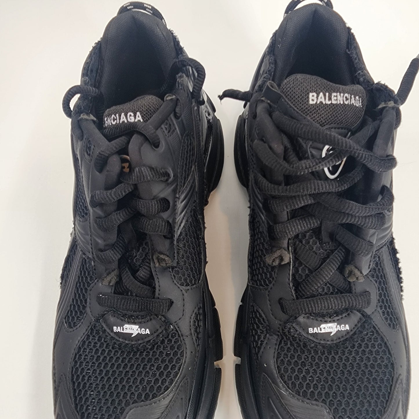 Balenciaga Black Runner Low Trainers - Size EU 47