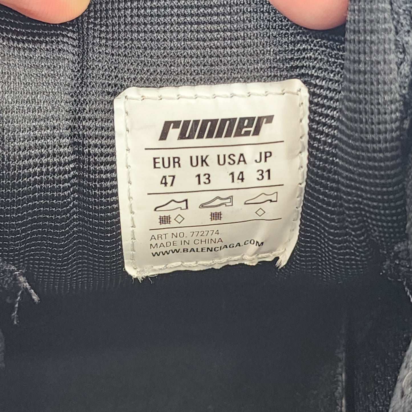 Balenciaga Black Runner Low Trainers - Size EU 47